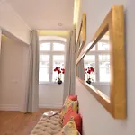 Gold 37399al&silver 37404al Apartment Lissabon