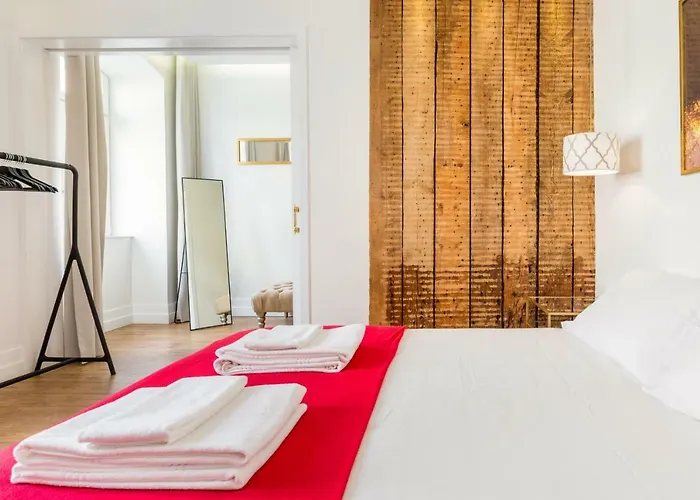 Gold 37399al And Silver 37404al Apartment