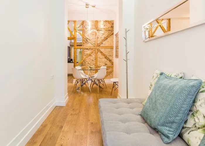 Apartment Gold 37399al And Silver 37404al