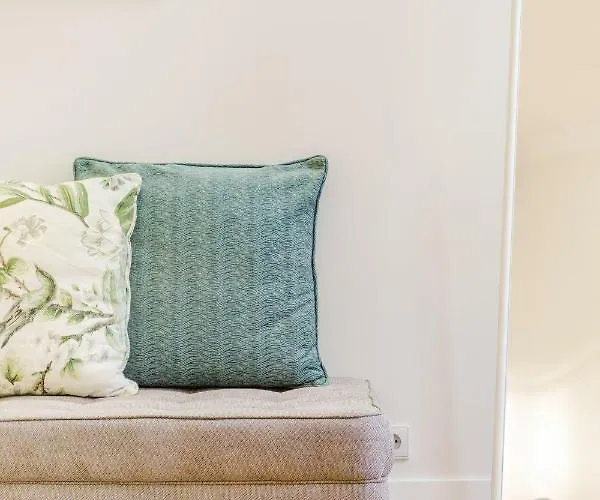 Gold 37399al And Silver 37404al * Lisboa