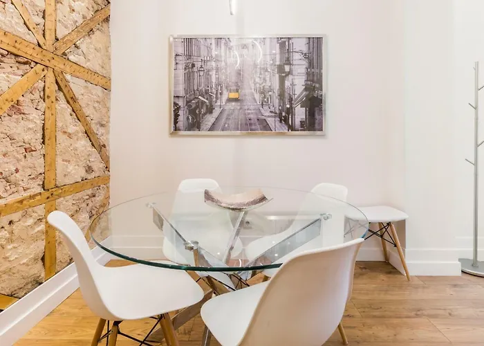 Gold 37399al And Silver 37404al شقة Lisboa